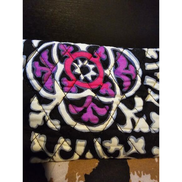 Vera Bradley Scroll Medallion medium quilted fabric zip cosmetic bag - Picture 4 of 8